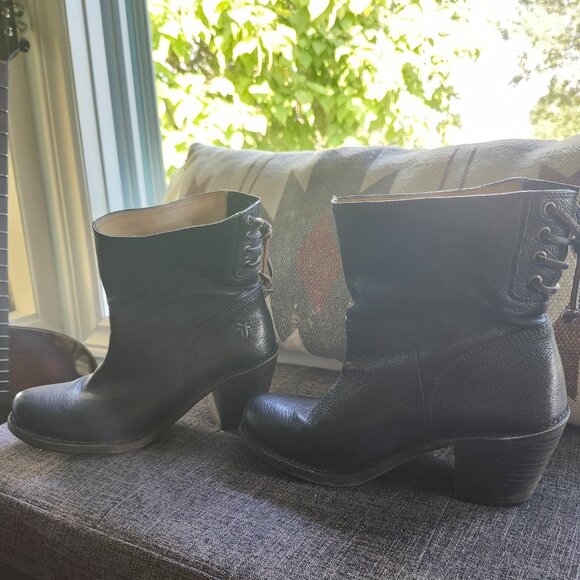 Frye Carmen Lace Up Black Leather Western Booties (Size 7) - Picture 6 of 8